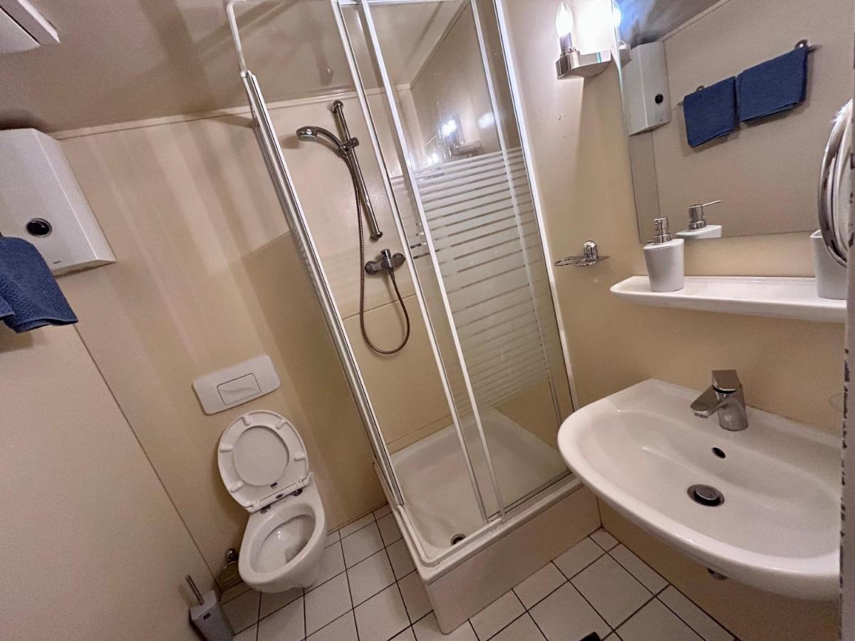 Piano Apartment In Halle Center - Netflix - Free Wifi 1 外观 照片